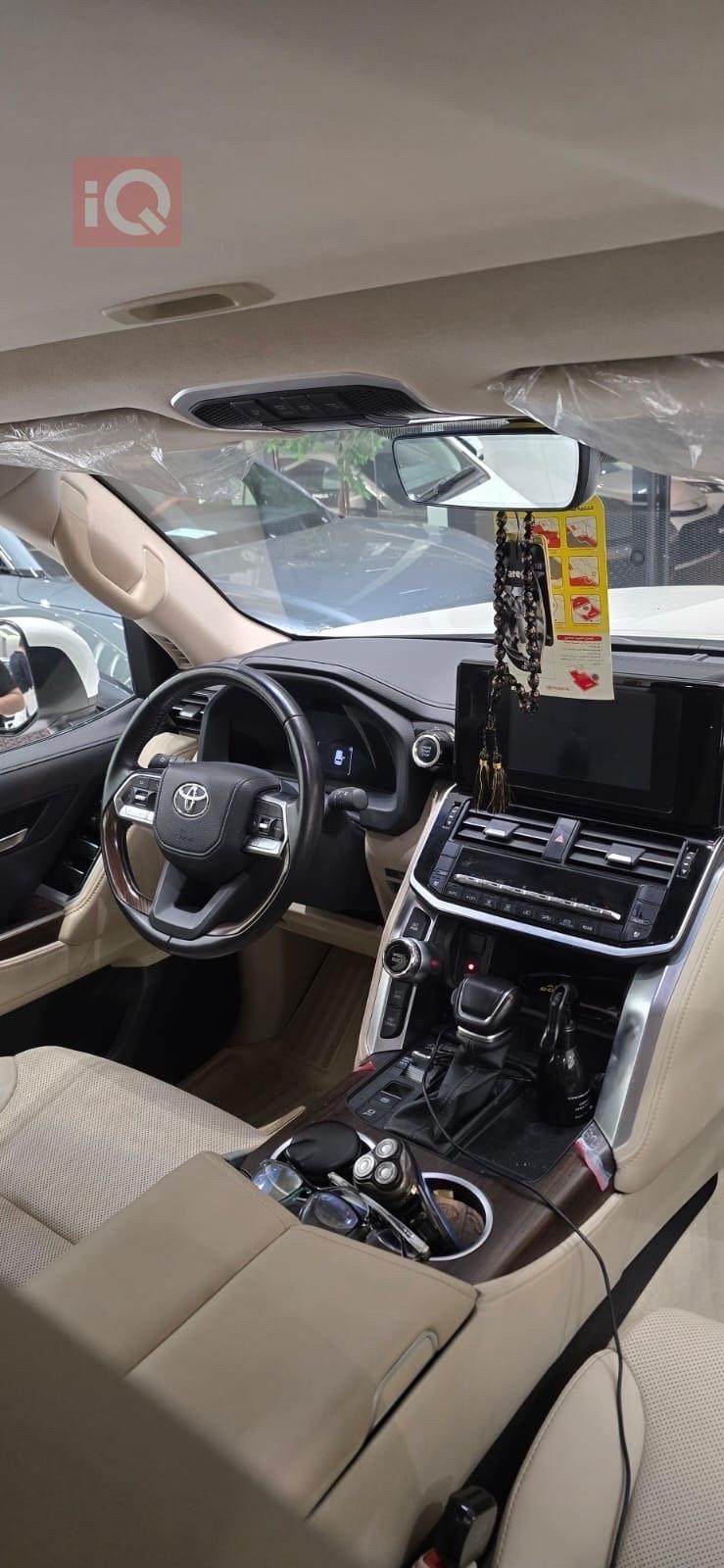 تويوتا لاندكروزر